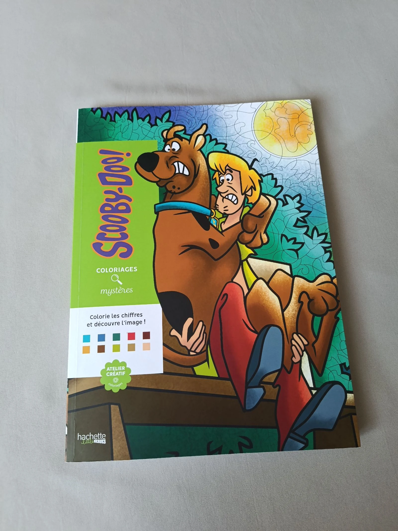 Livre de Coloriage Mystère Scooby-Doo | Hachette Heroes | Très bon état